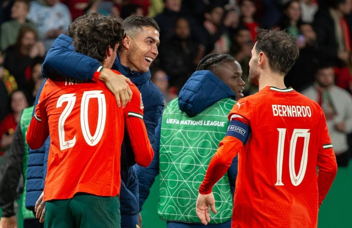 丹麦队逆袭大胜，以强势姿态挺进四强