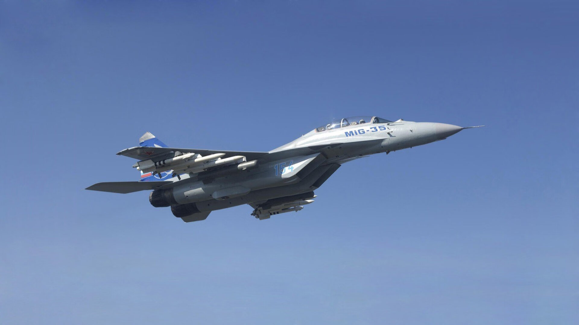 戴维斯杯的火焰，阿尔卡拉斯如何将温网的冷静化为国家队的炽热