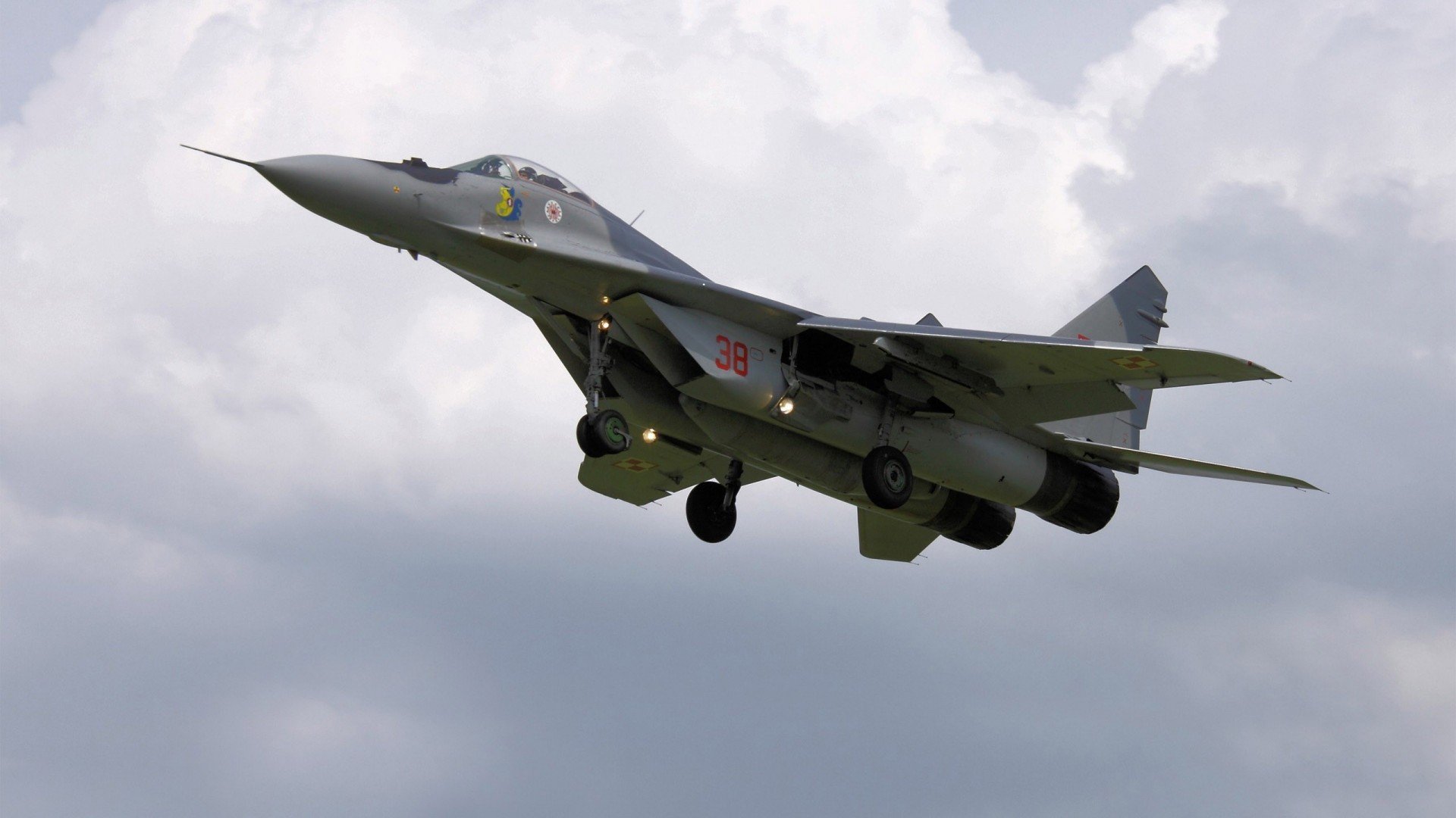 一柄击穿钢铁城墙的国王之锤，切特以凡人之躯比肩神明