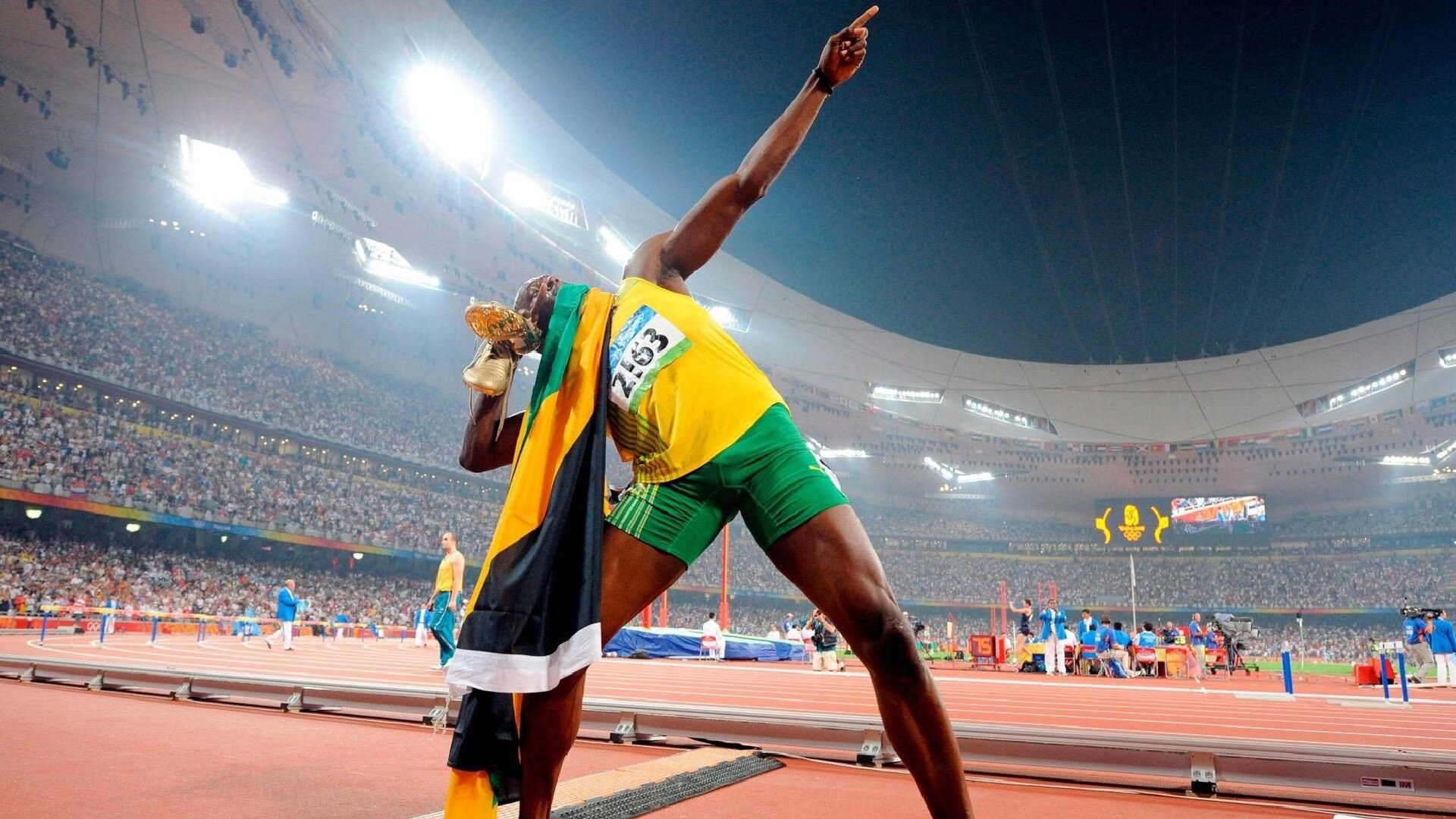 银河战舰碾碎高原雄鹰！加克波独造三球诠释何为关键先生