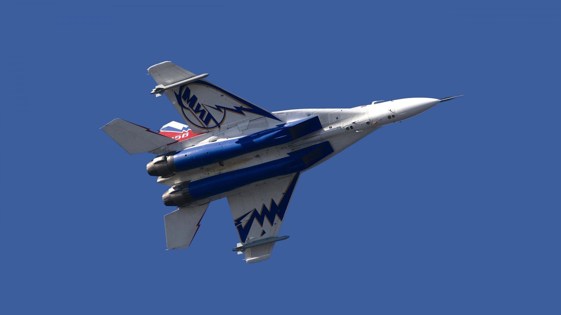 唯一性的光辉，广厦队巅峰胜北京与西亚卡姆欧冠接管时刻