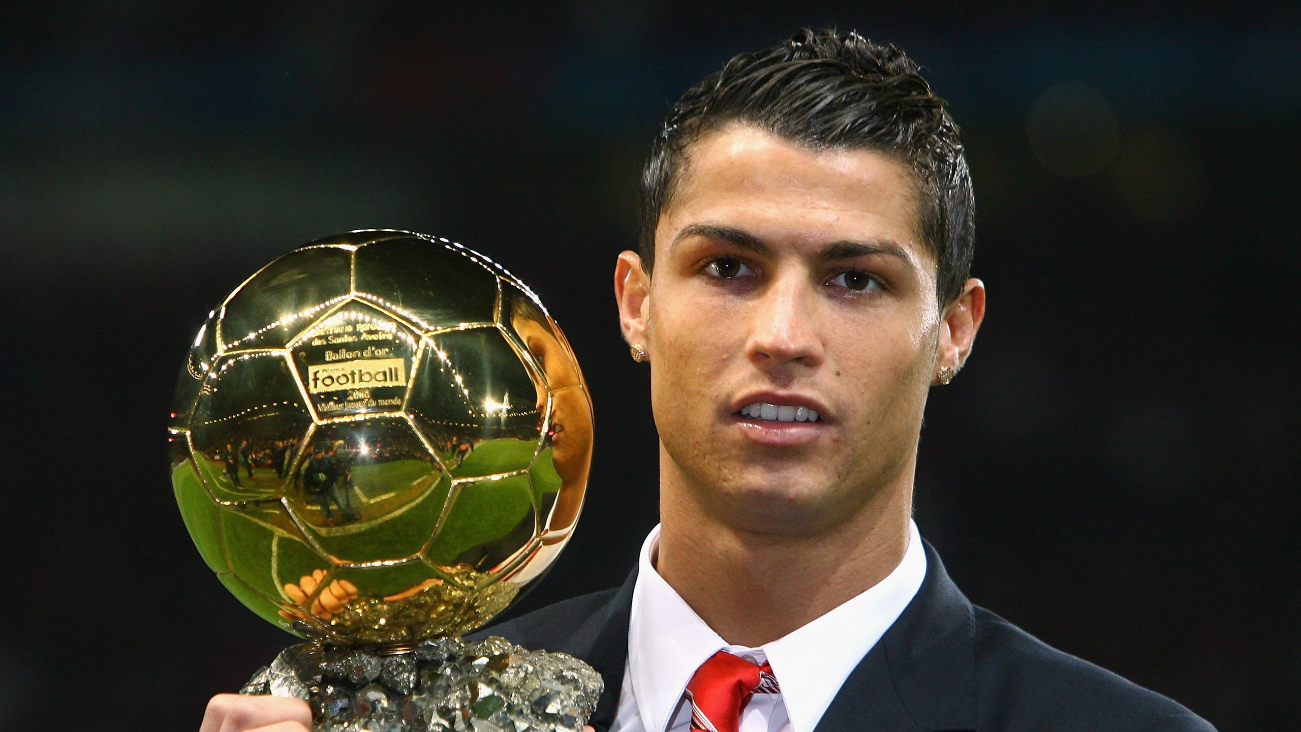 星条与龙纹的集训，当广东队的洪流冲垮鹈鹕，塔图姆在另一个战场加冕